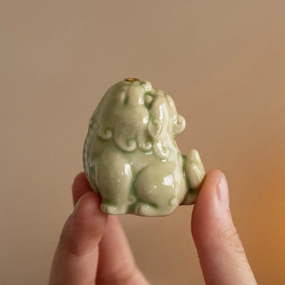 Elegant Celadon Incense Holder Featuring the Mythical 狻猊