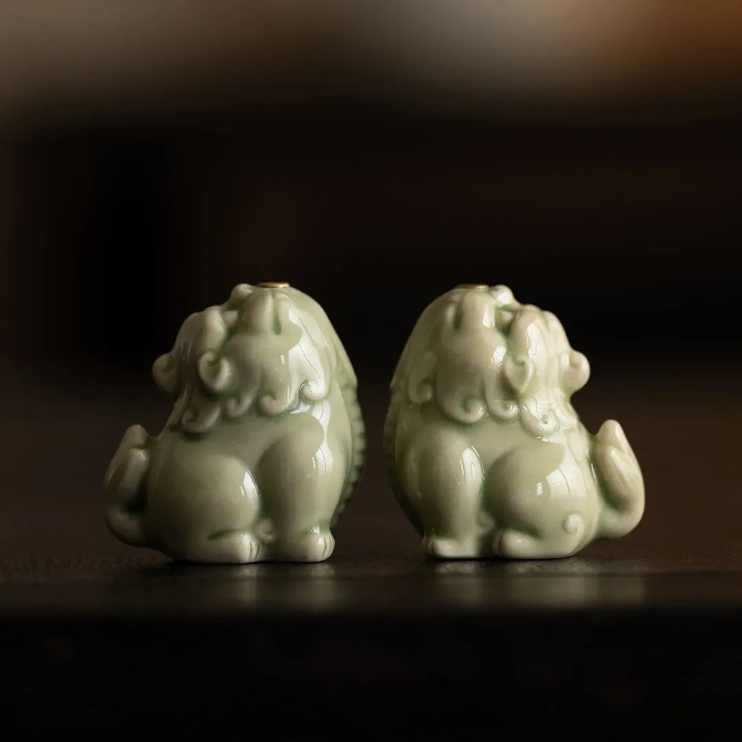 Elegant Celadon Incense Holder Featuring the Mythical 狻猊